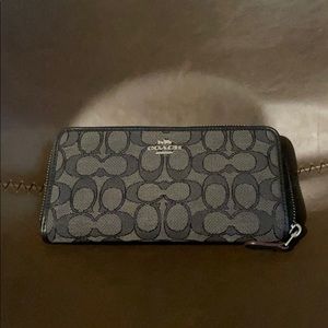 Coach women’s wallet